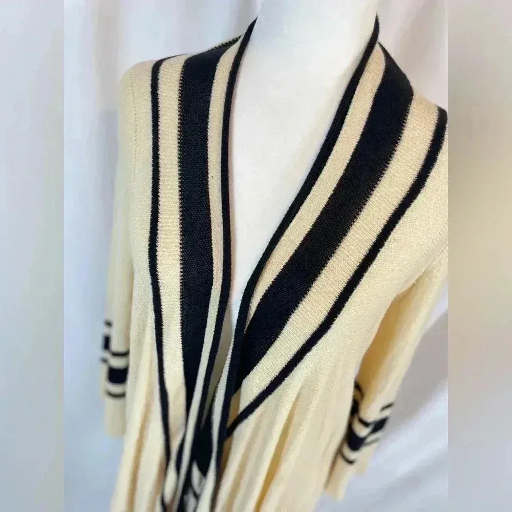 anthropologie SPARROW cream stretchy woven knit cardigan high low woman’s size S - Image 3