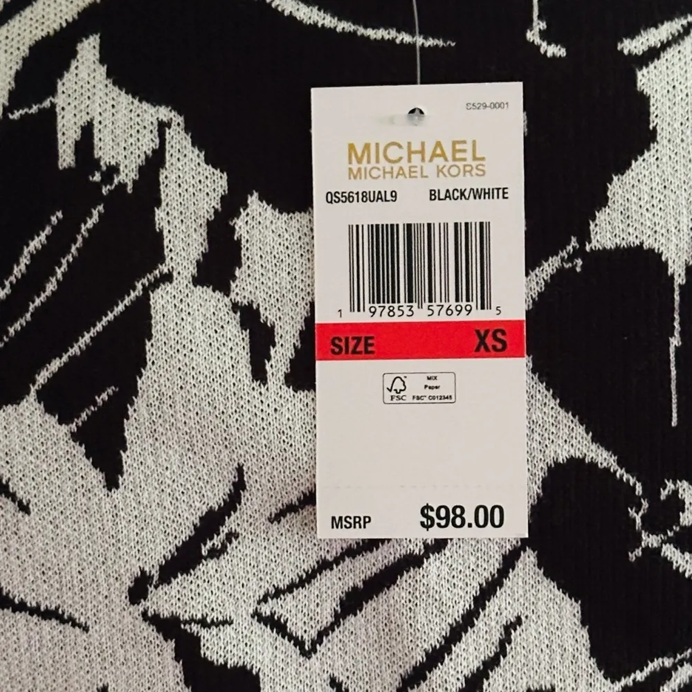 Michael Kors Black and White Floral Knit Top MSRP $98.00 - Image 5