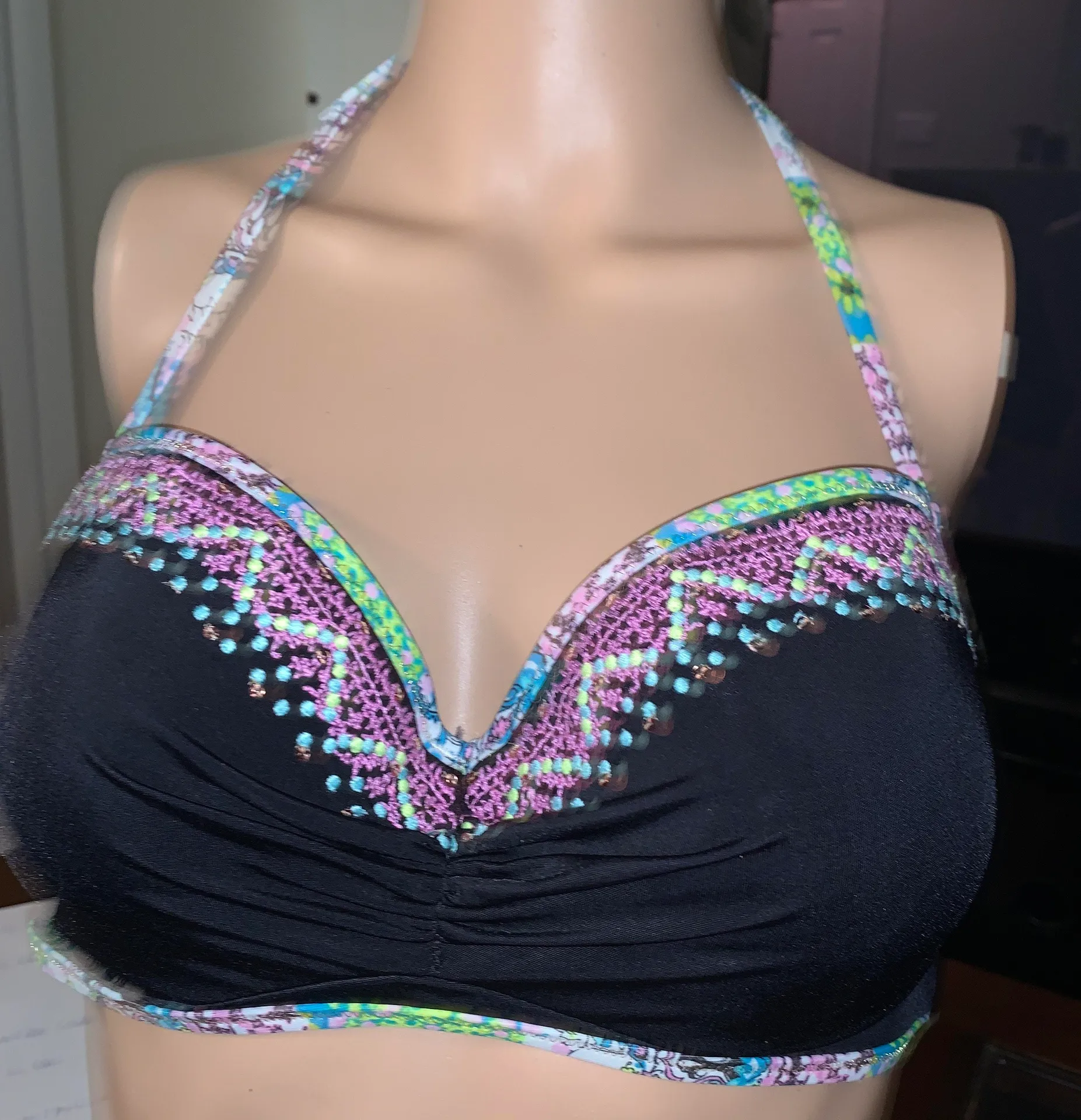 Victoria Secret Bikini Top 36C - Image 2