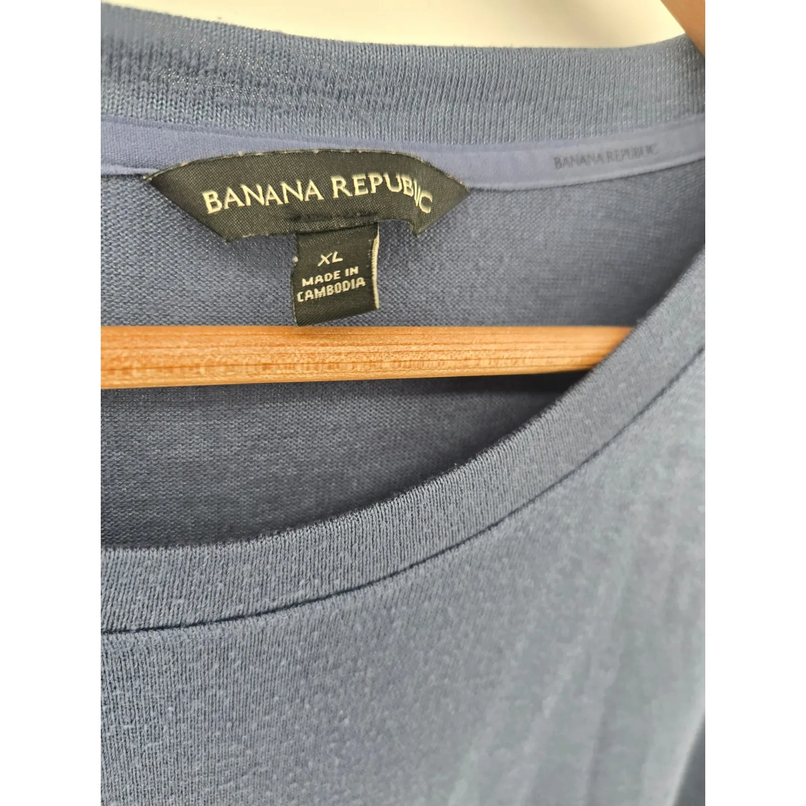 Banana Republic Long Sleeve Crew Neck T Shirt Blue XL Made in Cambodia - Image 3