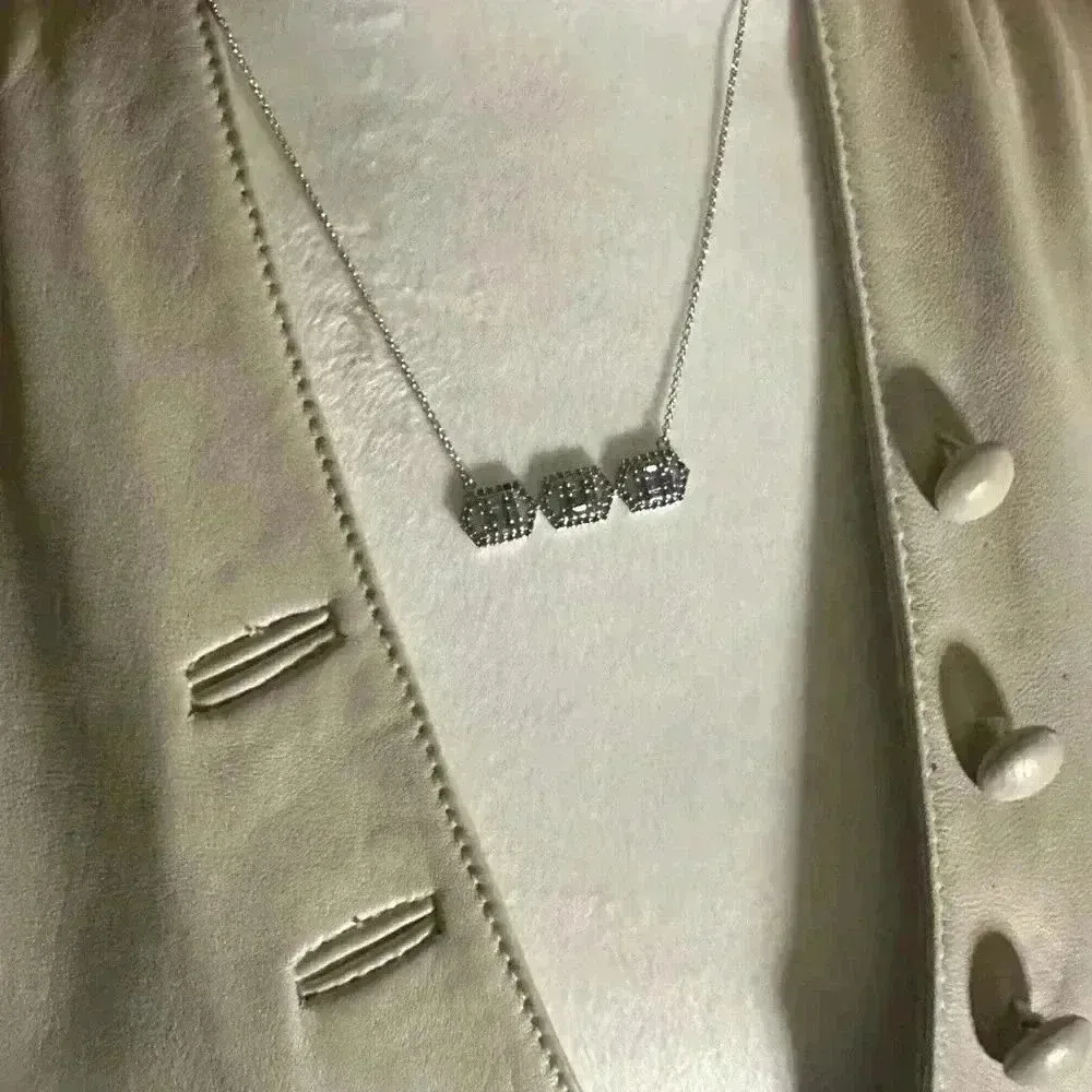 Bomb Party necklace Silver - Image 2