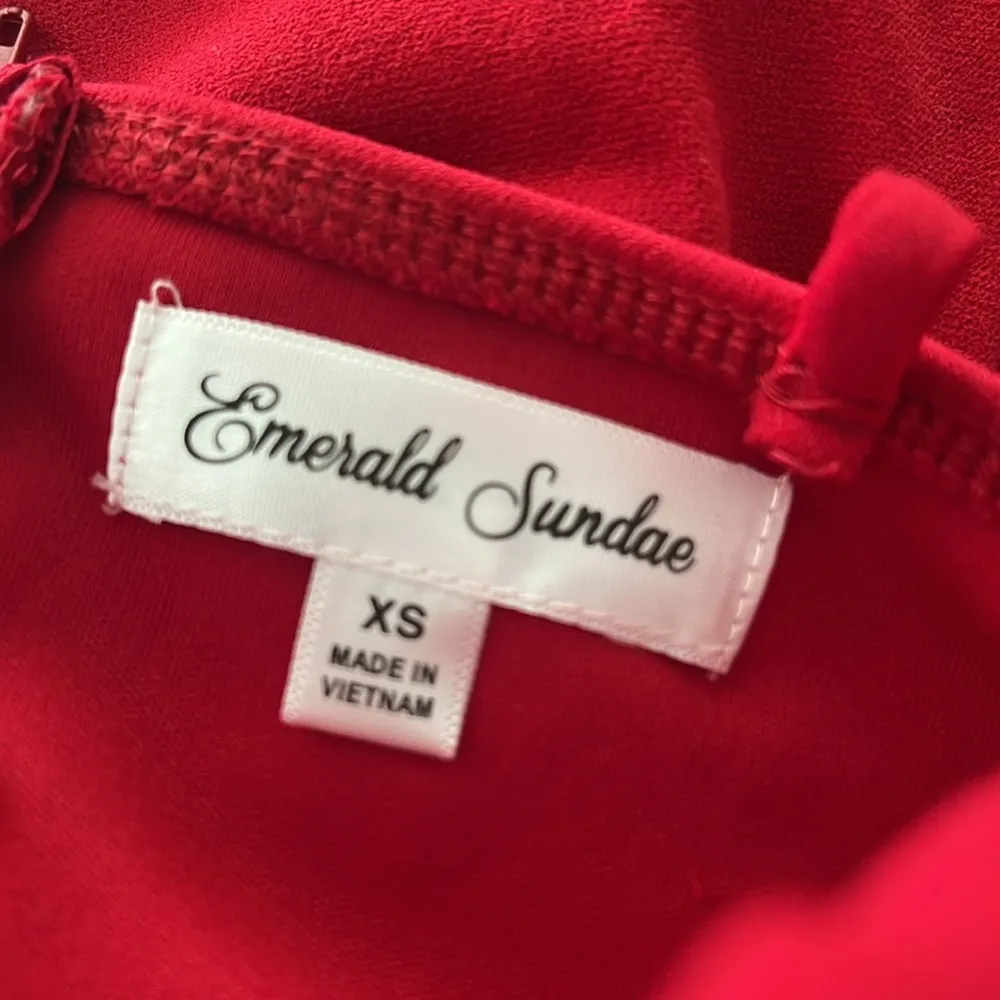 Emerald Sundae Ruched Side-Slit Slim Gown in Red, Size XS NEW w/Tag - Image 8