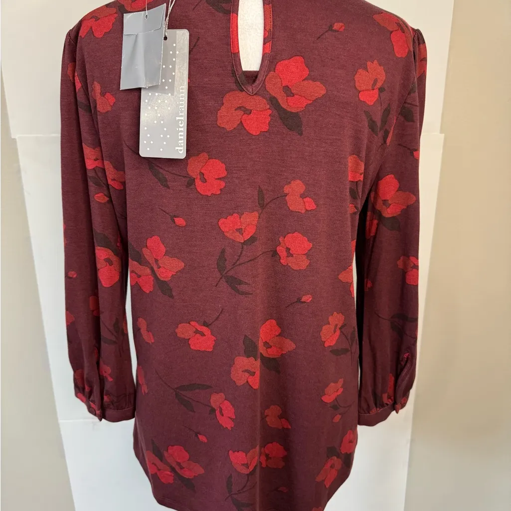 Daniel Rainn Burgundy Floral Blouse round neck long sleeve M relaxed fit flowy - Image 3