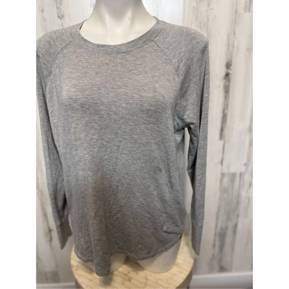 Eddie Bauer gray top - Image 2