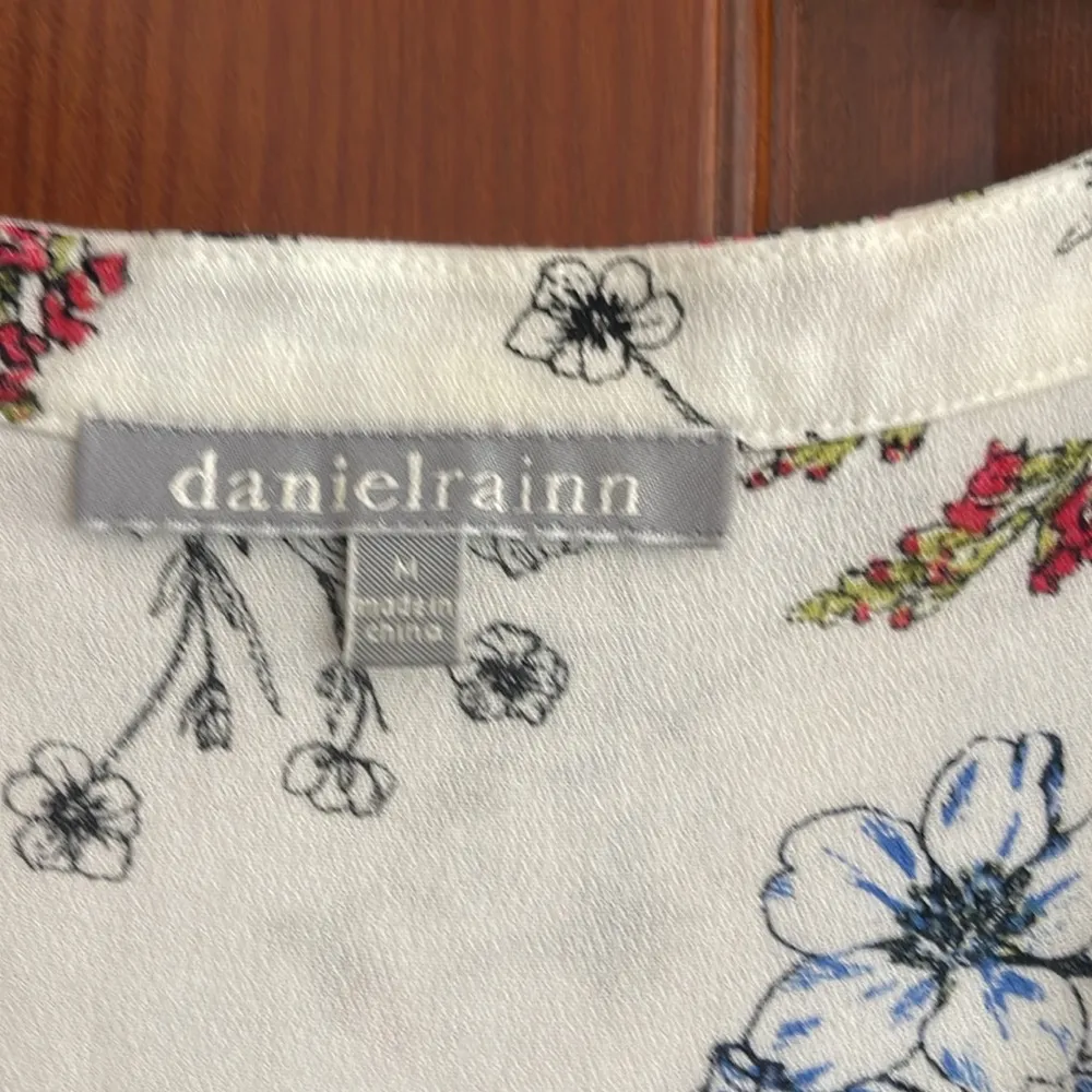 Daniel Rainn floral rayon blouse M - Image 2