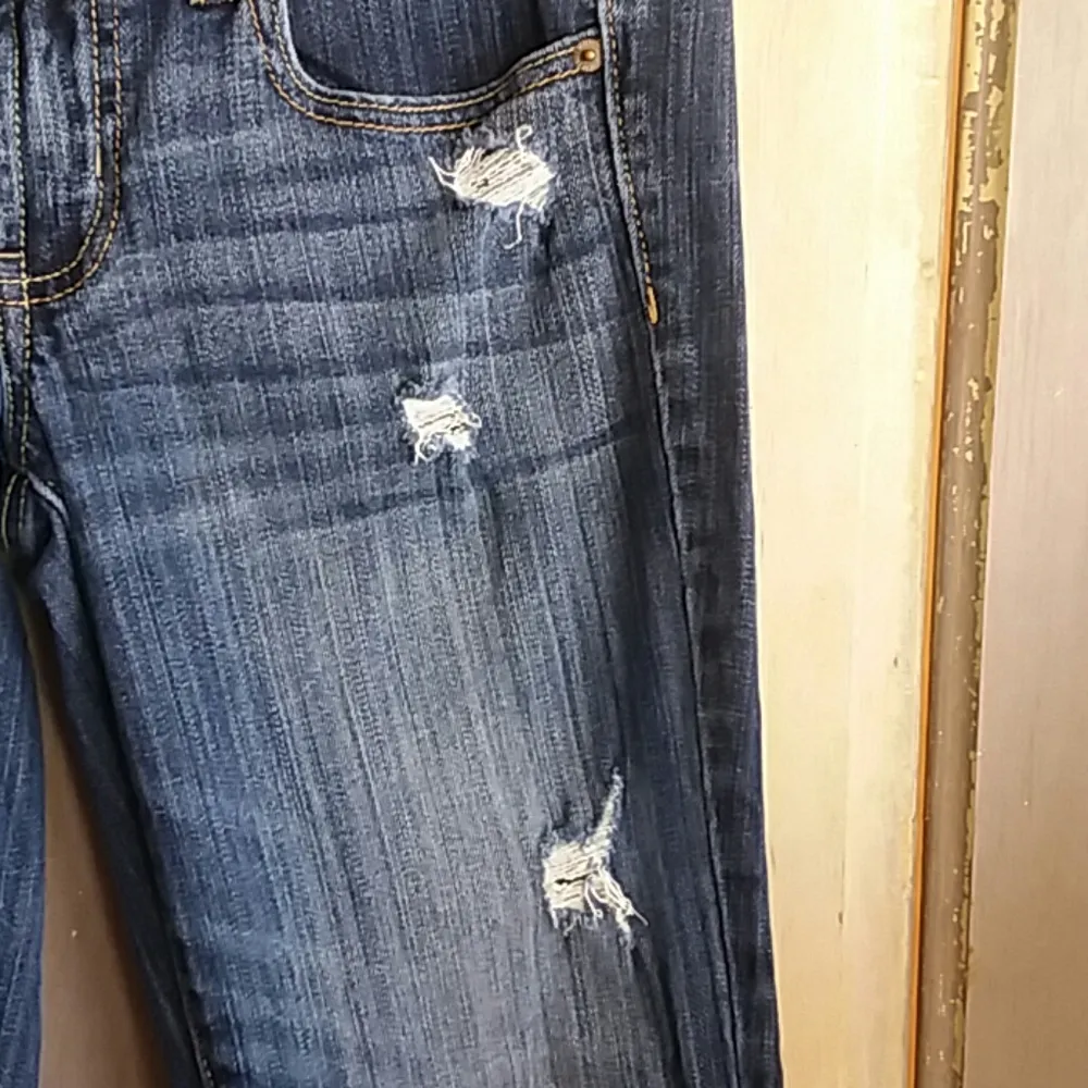 American Eagle Favorite Boyfriend Distressed Short - Image 3