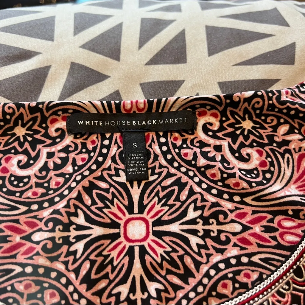 WHBM Paisley Print Stretch Jersey Knit Split‎ Neck Shift Dress Size S - Image 9