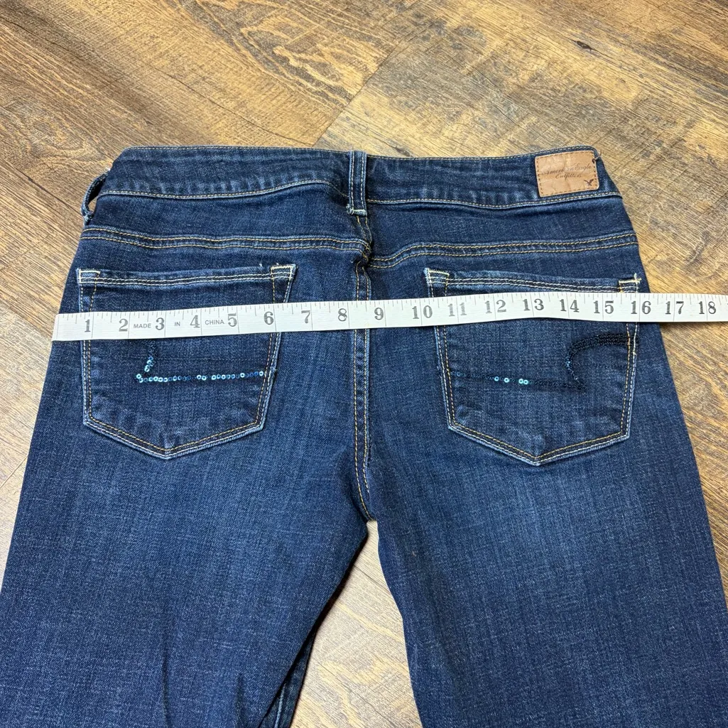 2012 American Eagle Skinny Kick Jeans Womens 8 Short Low Rise Blue Sequin Y2K - Image 6
