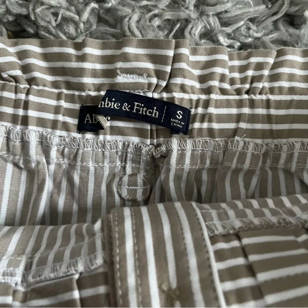 Abercrombie and fitch striped skirt size small - Image 2