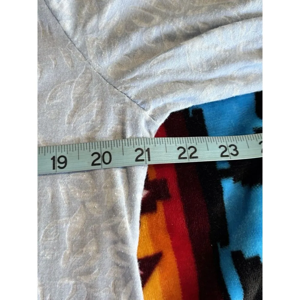 RXB Light Blue Floral Imprint Long Sleeve Shirt V Neck‎ Size Large High/Low - Image 7