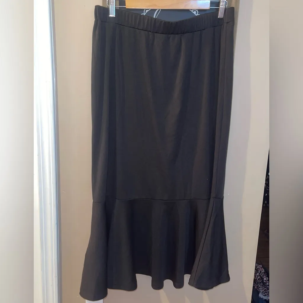 BloomChic black skirt woman’s size 12 NWT - Image 2