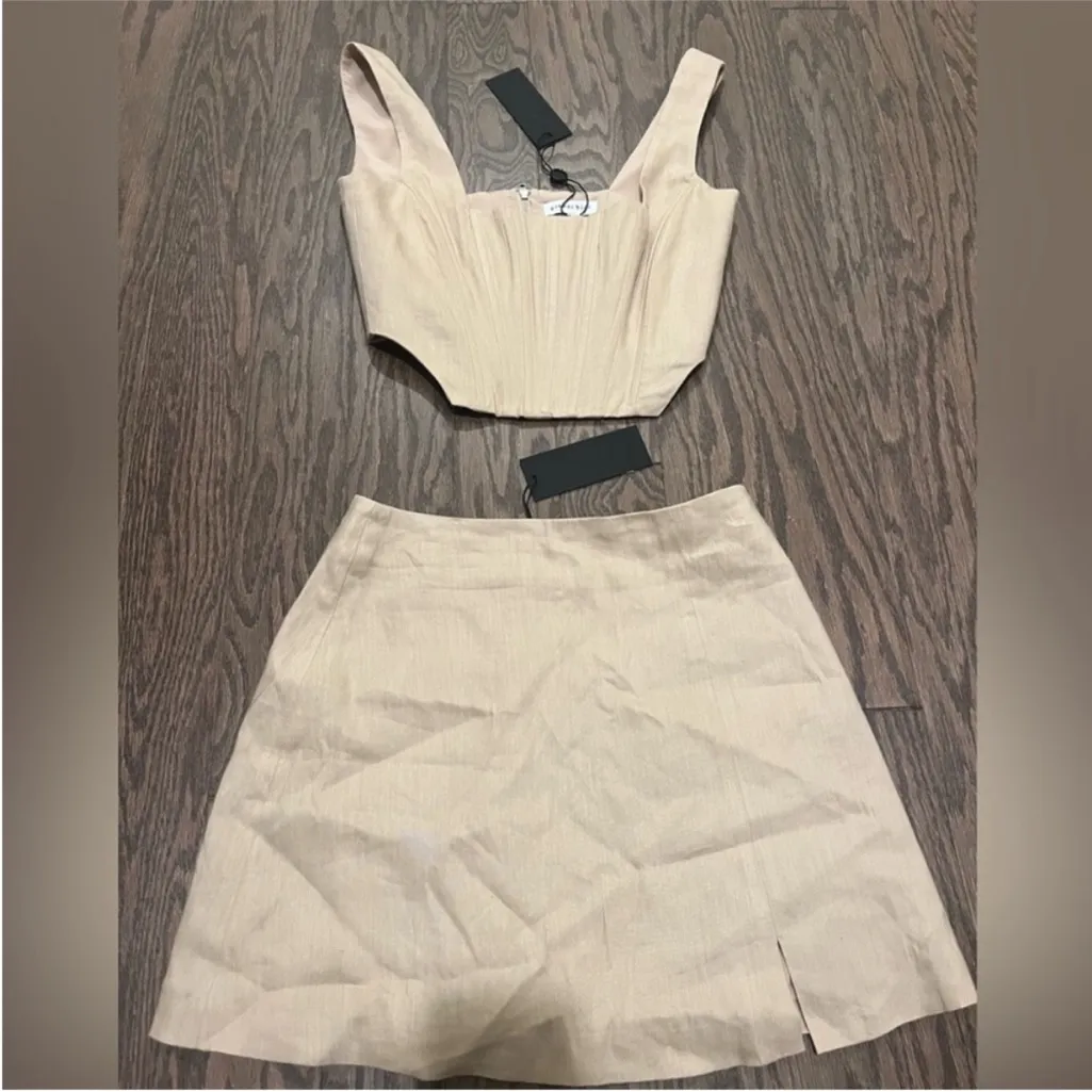 Gianni Bini NWT  Beige Two-Piece Set‎ size 0 - Image 3