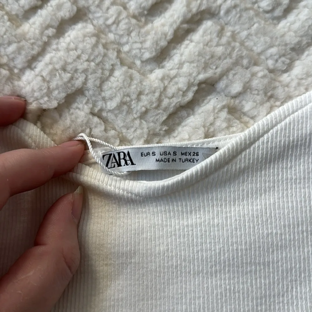 NWT Zara Crop Top Size S - Image 5