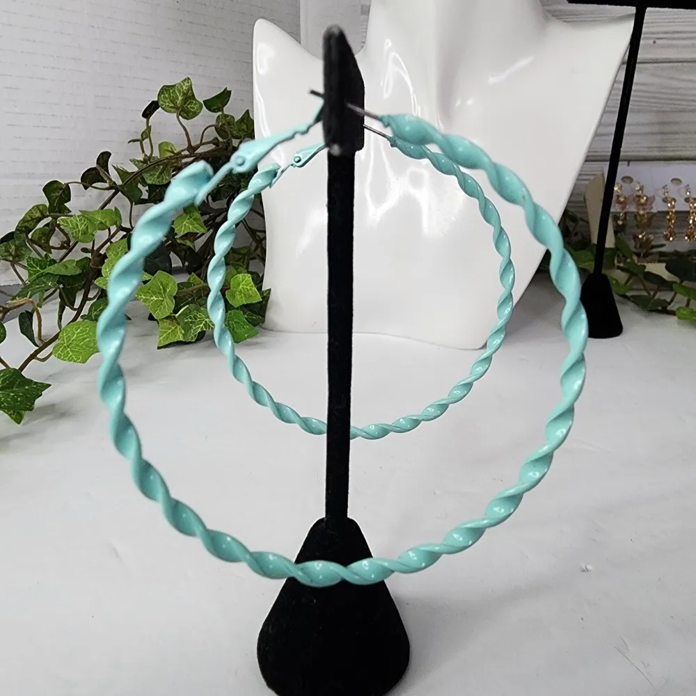 Turquoise Swirl Hoop Earrings Green - Image 3