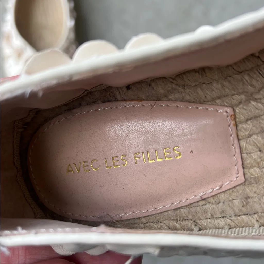 Avec Les Filles Women Gisella Fabric Closed Toe, White Floral Size 9M ♣️ - Image 4