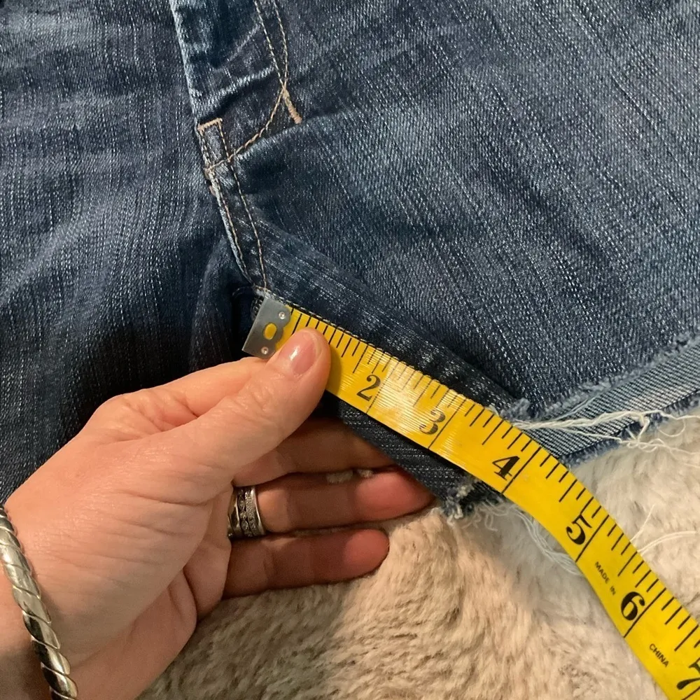 7 For All Mankind Dojo Denim Shorts Size 29 Womens Dark Wash Raw Hem - Image 2