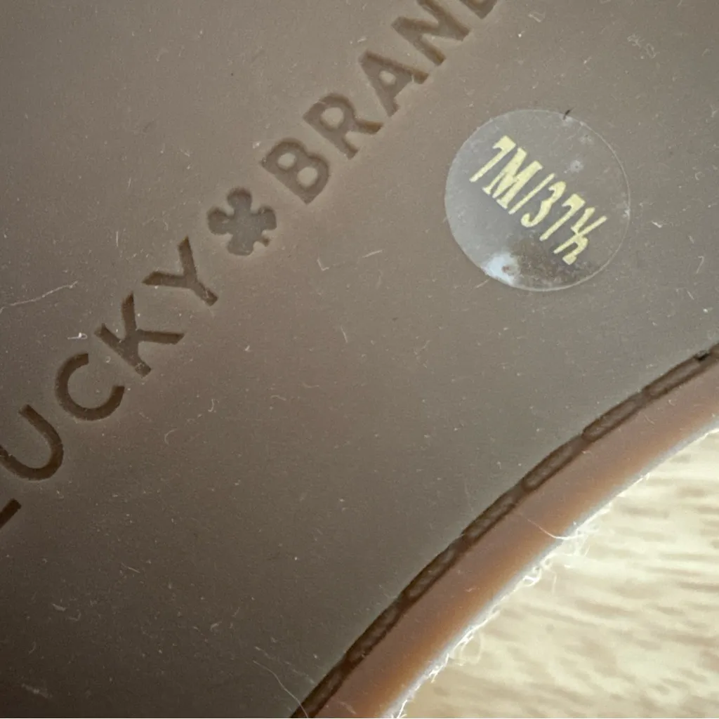 Lucky Brand Women’s Garson Flat Sandals Size 7 - Image 8