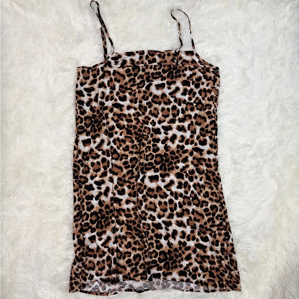 Vero Moda Leopard Print Slip Dress - Image 2