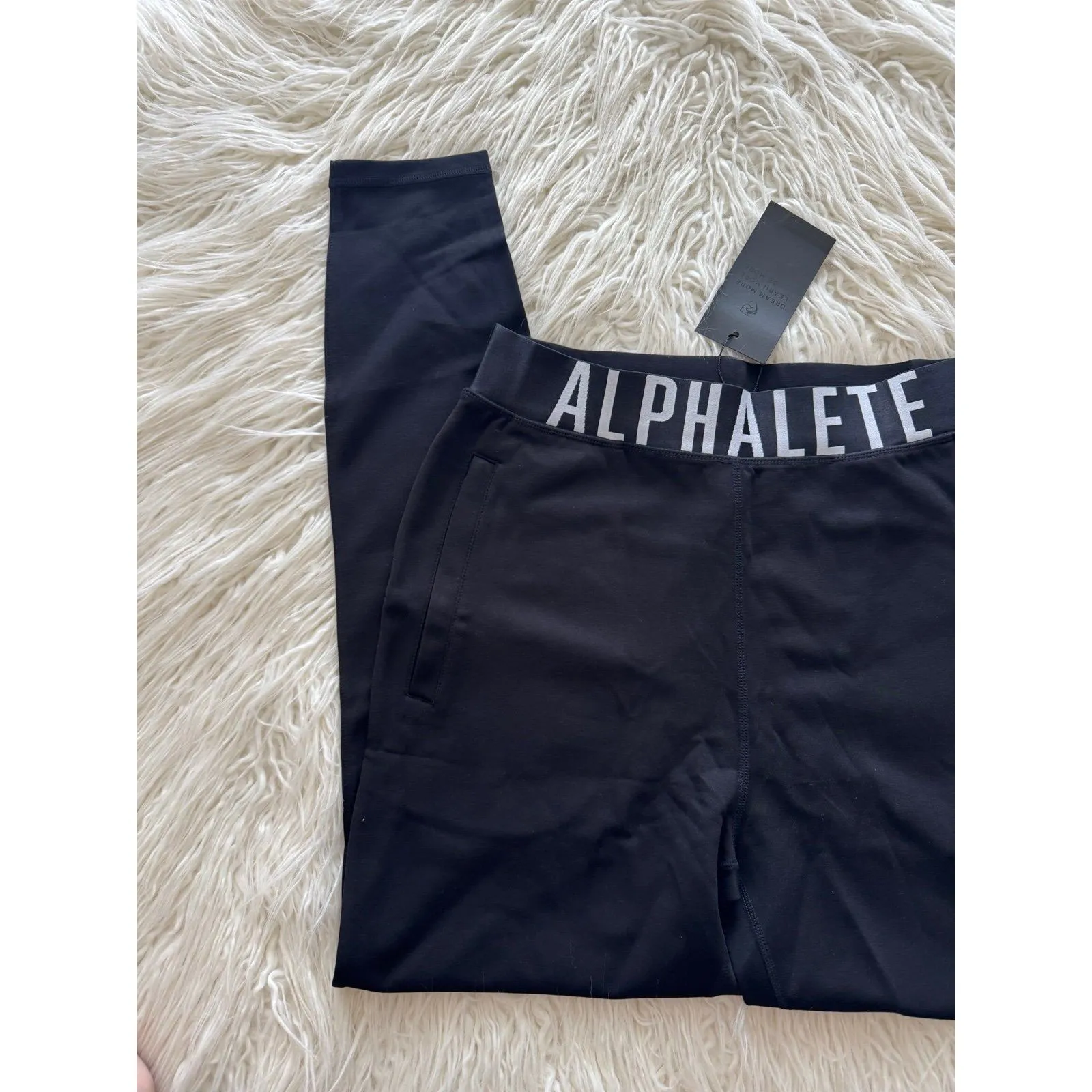 Alphalete Banded Logo Joggers Size Medium - Image 2