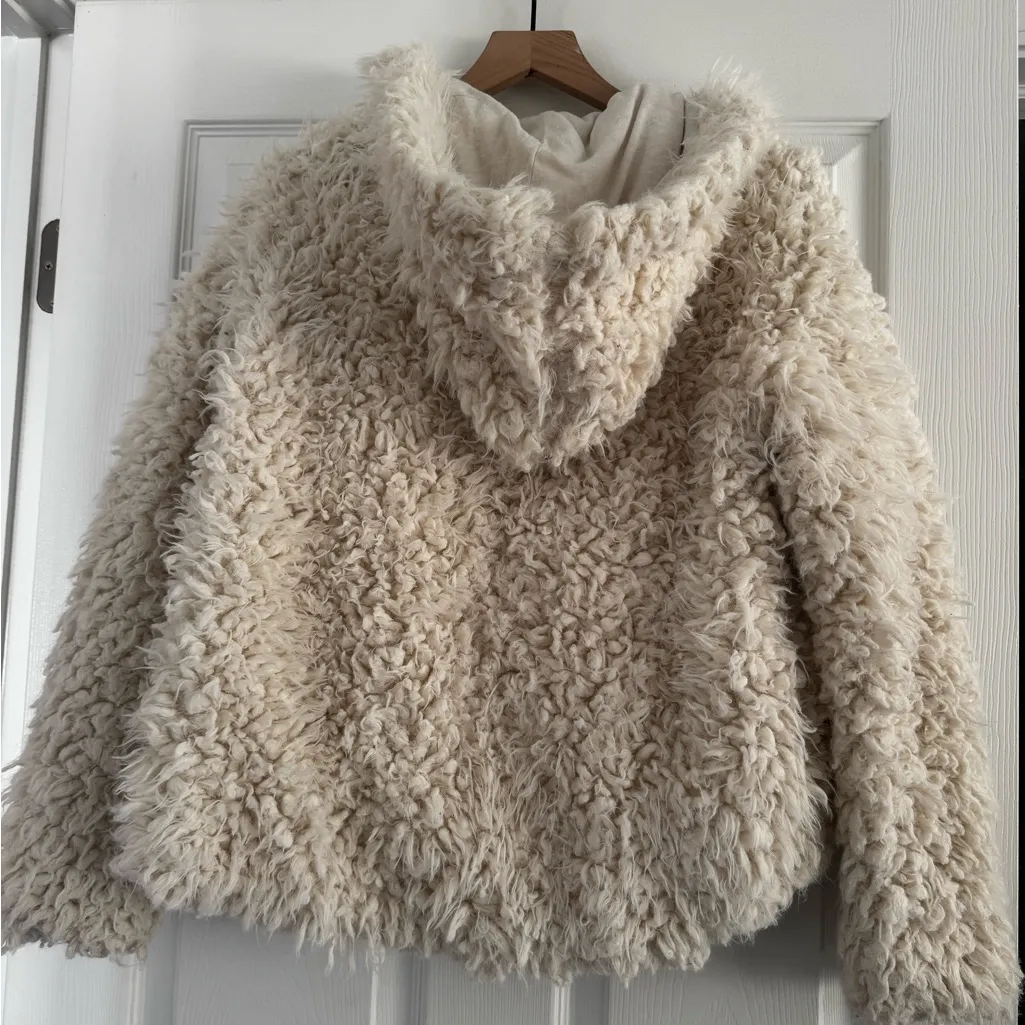 FREE PEOPLE womens cream shaggy faux fur winter Jacket w hood size XS - Image 3