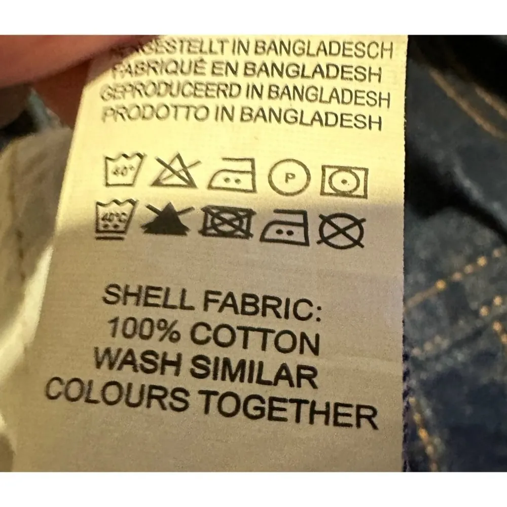 Women’s Denim Co Blue Short Shorts with Cuffs Size 6 Sku 2549 - Image 13