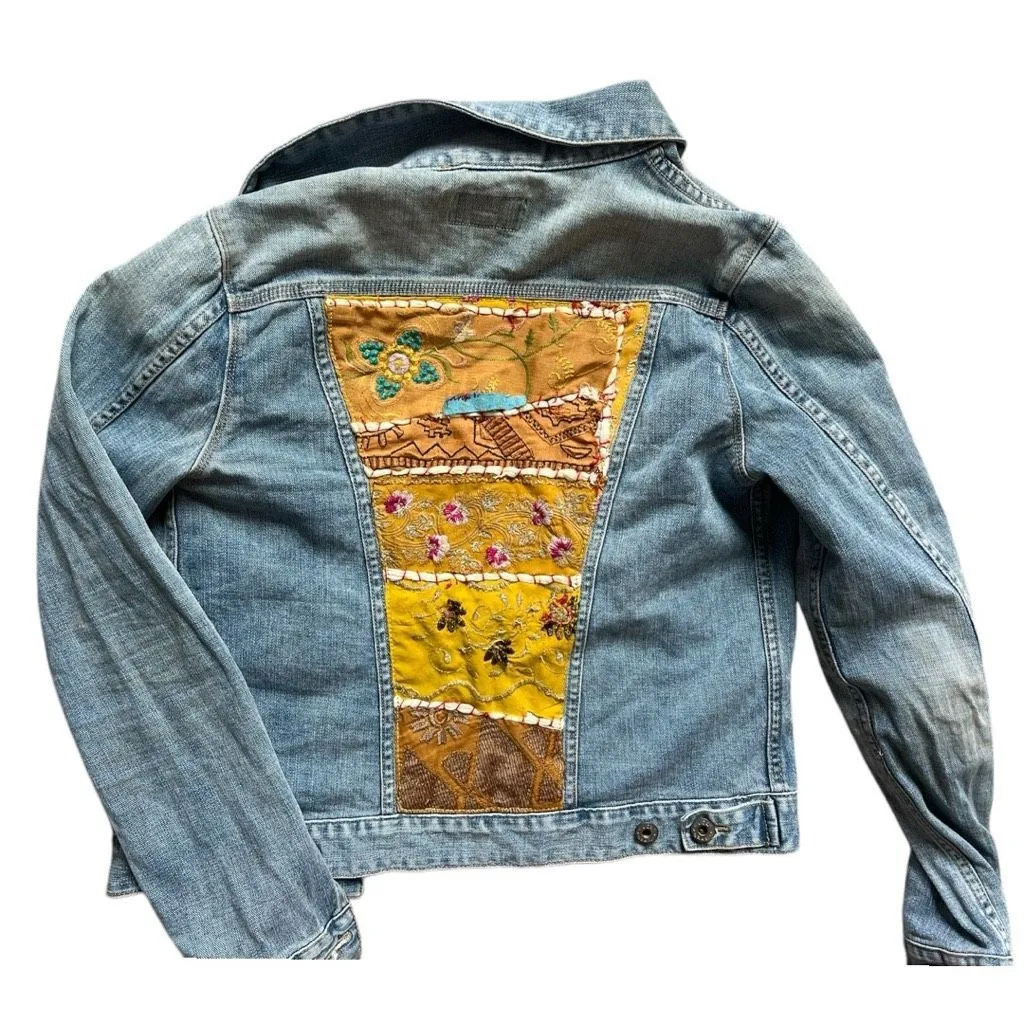 Womens Lucky Brand Dixie Embroidered Back Patch Denim Jean Jacket - Sz S - Image 3