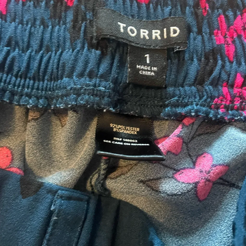 Torrid Navy‎ Floral Wide Leg Pants 1X - Image 4