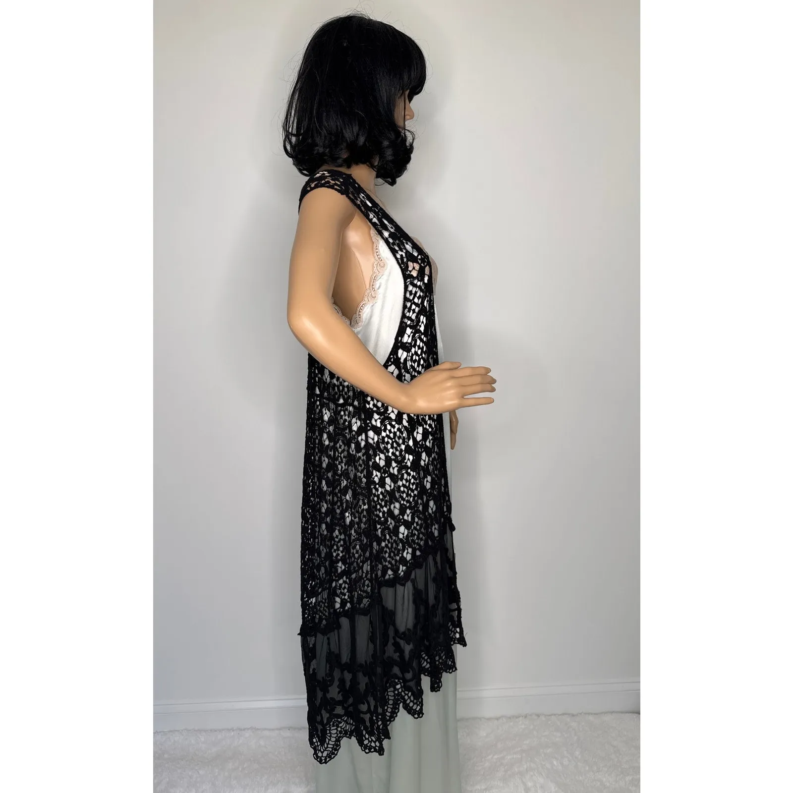 Crochet and lace sleeveless duster black origami by Vivien cardigan medium large - Image 8