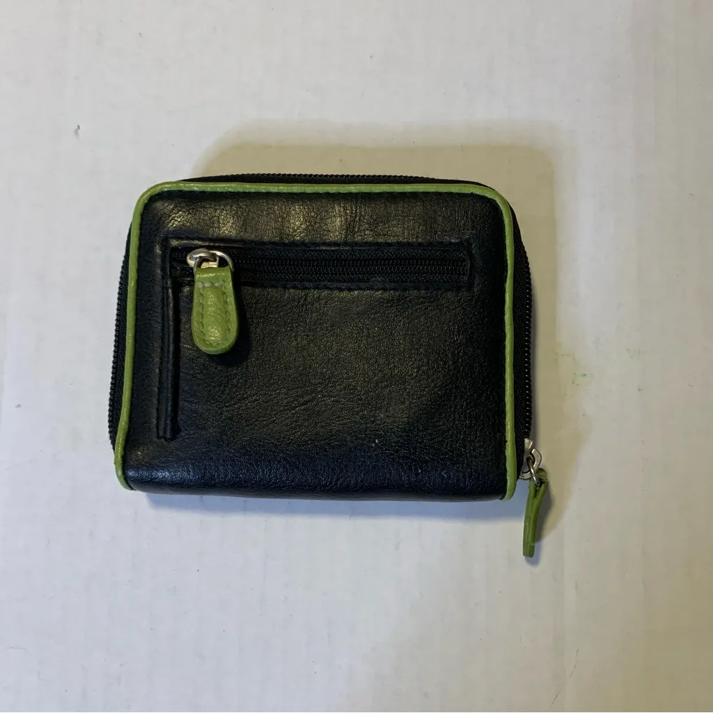 Sliced Pineapple Zipper Wallet Black - Image 2