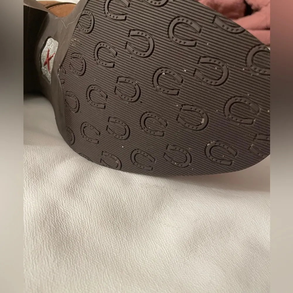 NWOT  | Light Green/Brown Leather Cowgirl Boots | 1/2 Sz Lg | $200 + - Image 7