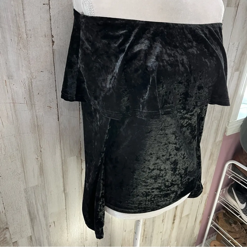 New! Oddy Black Velvet Velour Off The Shoulder Boutique Top Womens Small - Image 5