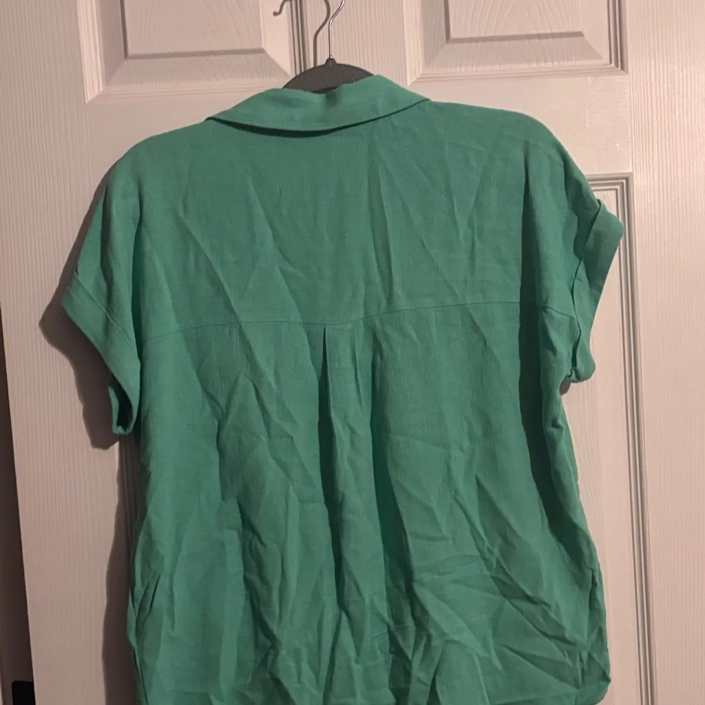 Staccato Green Button-Down Women's Shirt - Image 7