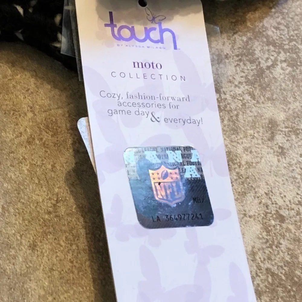 🆕 Chicago Bears NFL women’s knit hand… Black - Image 8