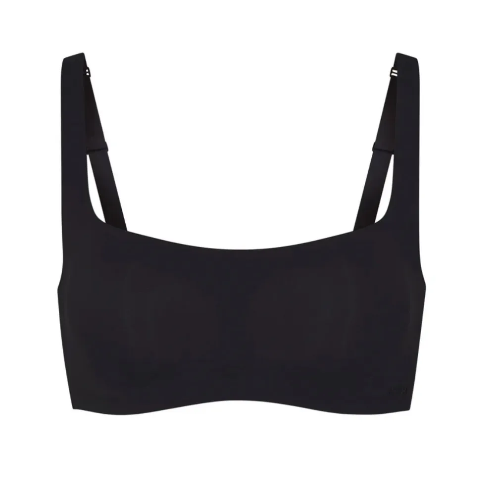 SKIMS Naked Scoop Bralette in Onyx Black size XS‎ - Image 6