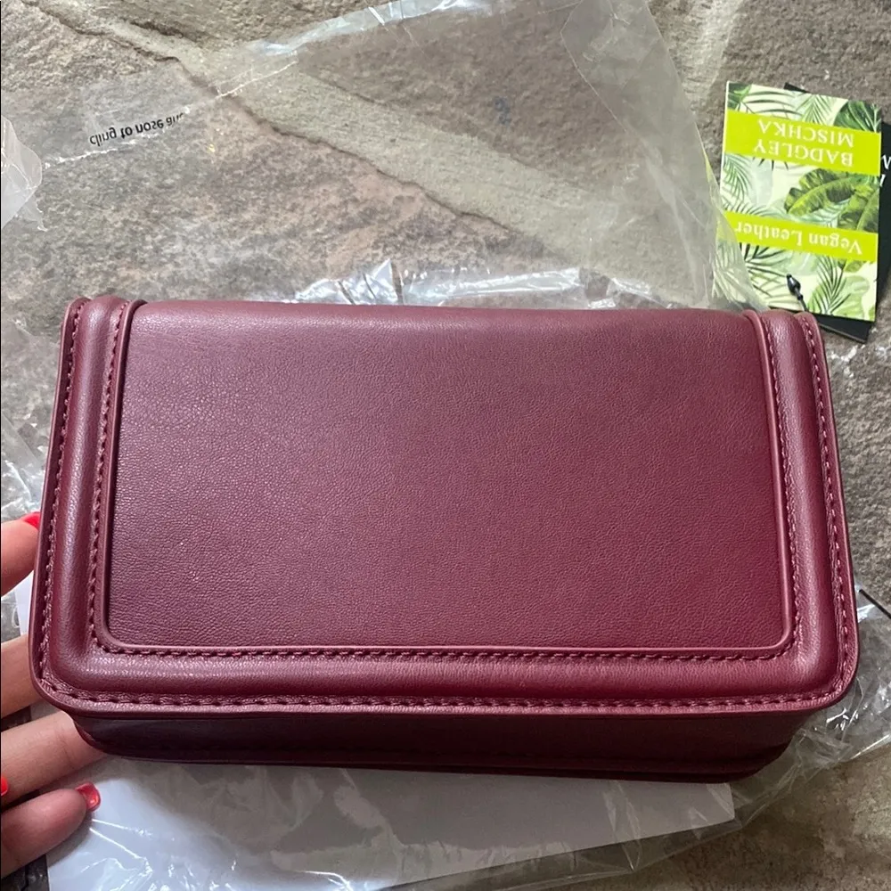 NWT Burgundy Wine Small Pleated Crossbody Bag by Badgley Mischka chain strap - Image 6