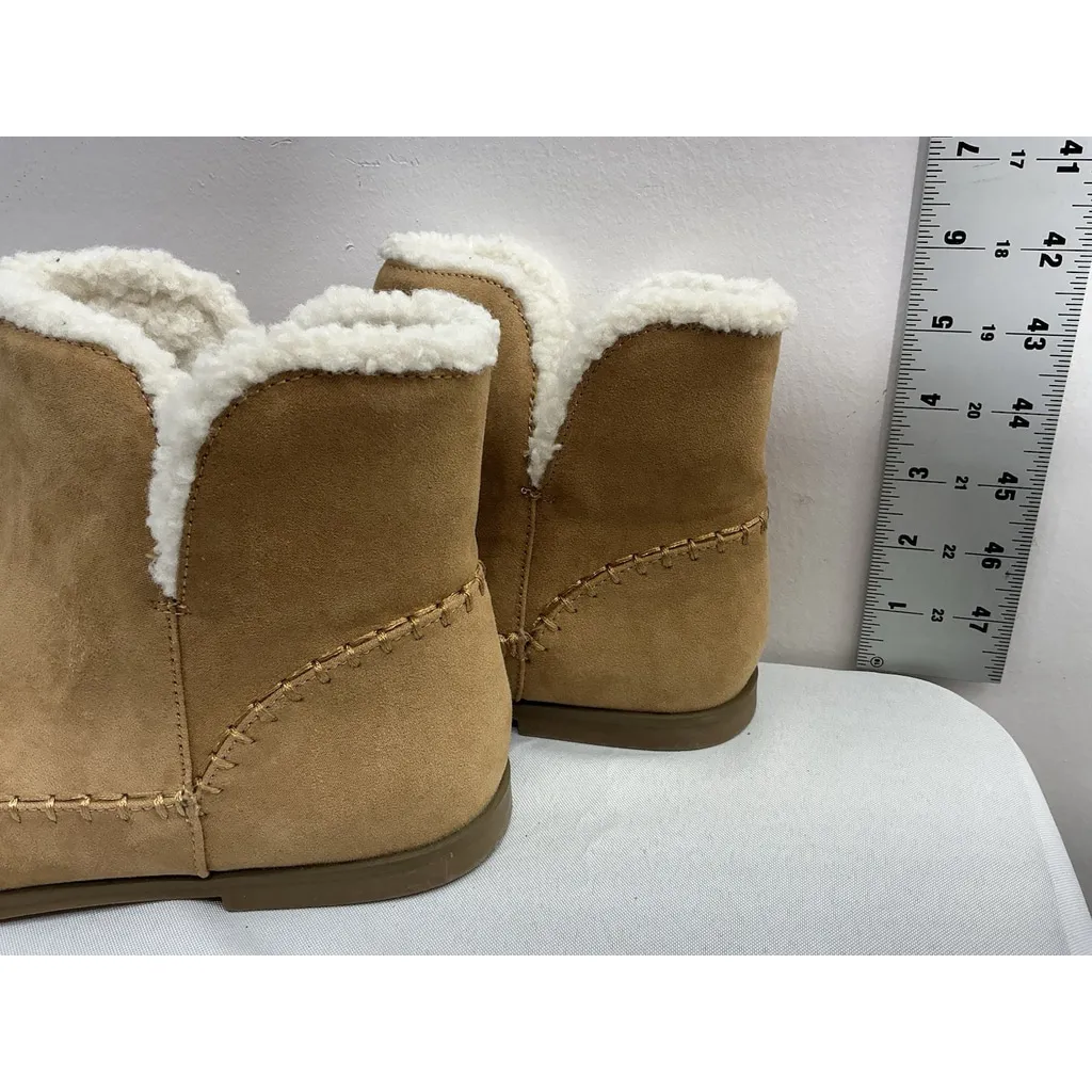 Womans Old Navy Pull On Ankle Boots 8 M Camel Lined Water Repellant - Image 4