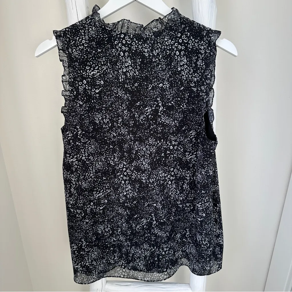 Haute Hippie Split Neck Black and White Patterned Sleeveless Tank Blouse Size L - Image 3