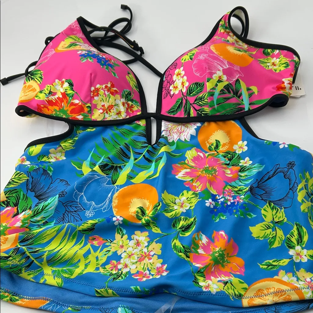 Floral Bikini Top with Black Trim - Image 16