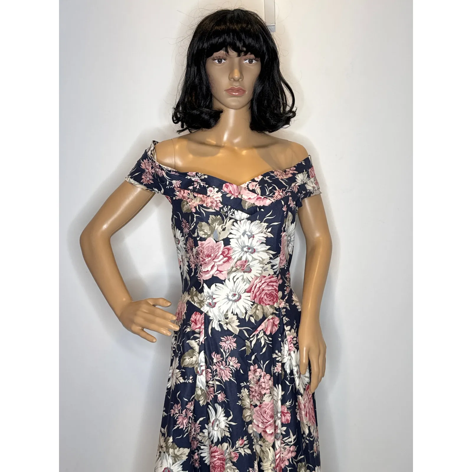 1990s Laura Ashley Floral Off-Shoulder Open Back Fit Flare Maxi navy Dress small - Image 7