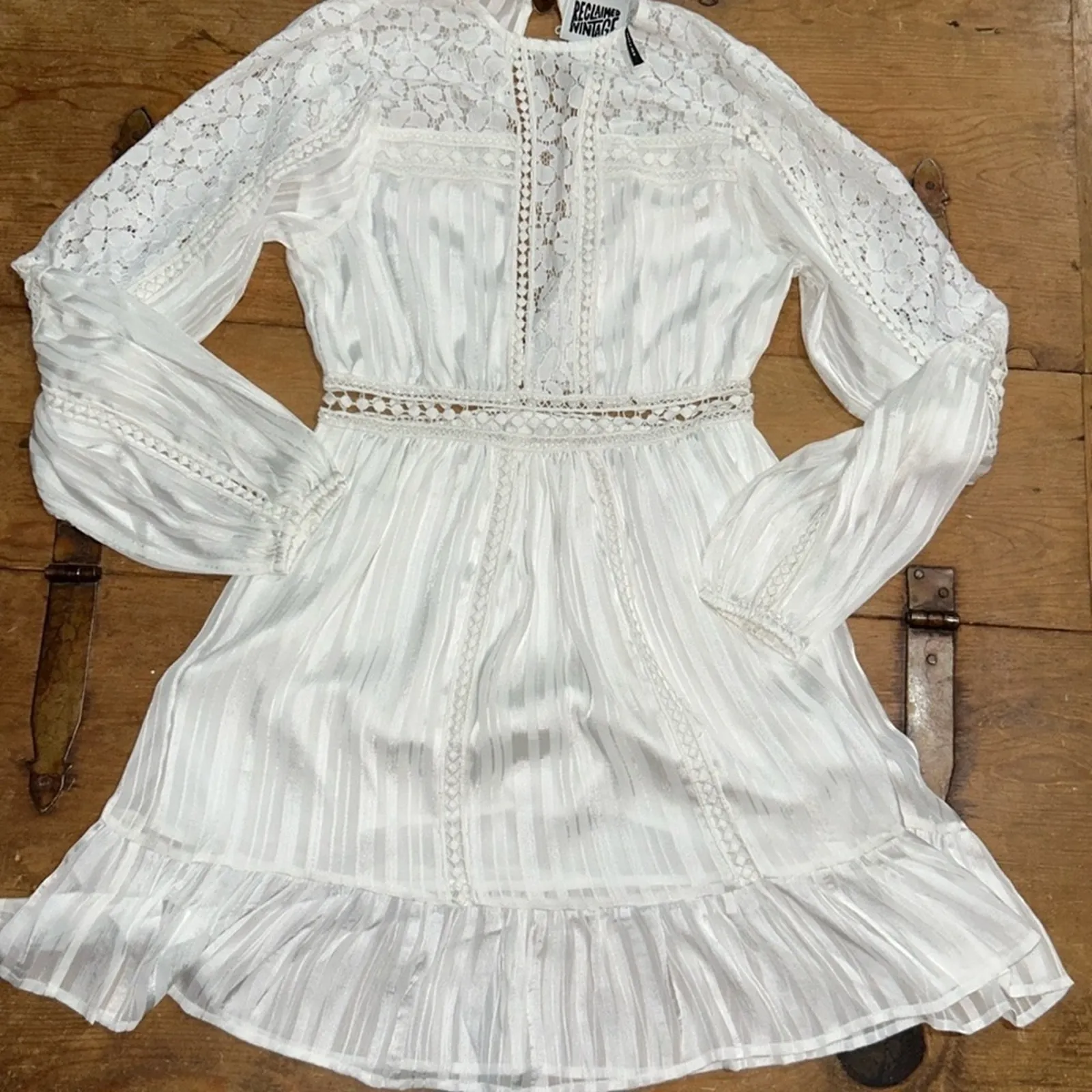 Reclaimed Vintage high neck lace mini tea dress in white Size 2 - Image 6