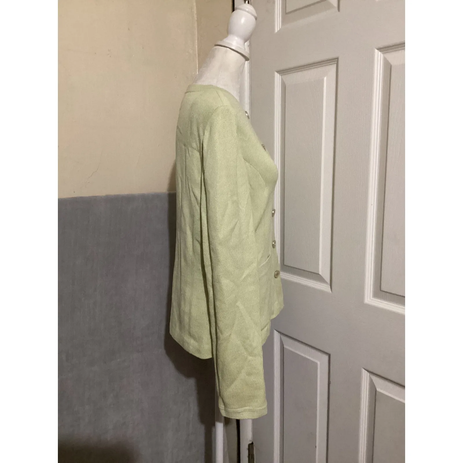 St. John Collection Cardigan Sweater Light Green Button Front Size 8 - Image 3