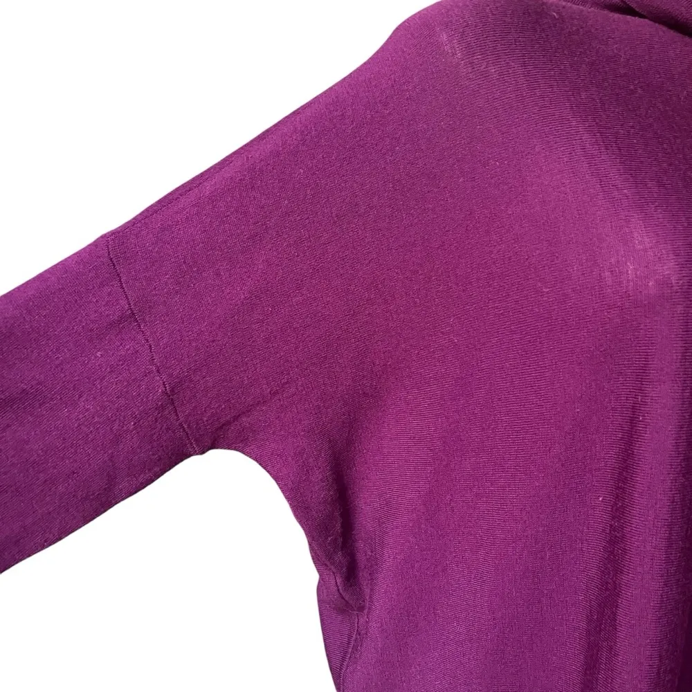 Eileen Fisher Asymmetrical Hem Merino Jersey Turtleneck Sweater, Sz M - Image 11