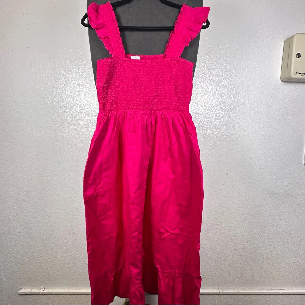 The Drop | Elegant Pink Midi Dress with Ruffle Straps - Image 2