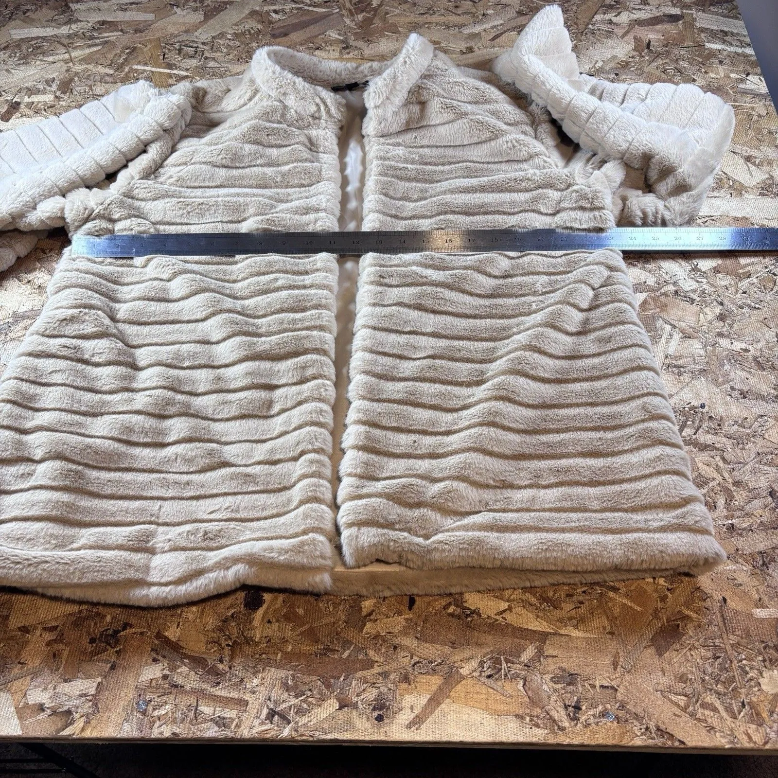 Suzanne Betro Faux Fur Ribbed Plush Jacket Beige Open Front Women's 1X Cozy - Image 10