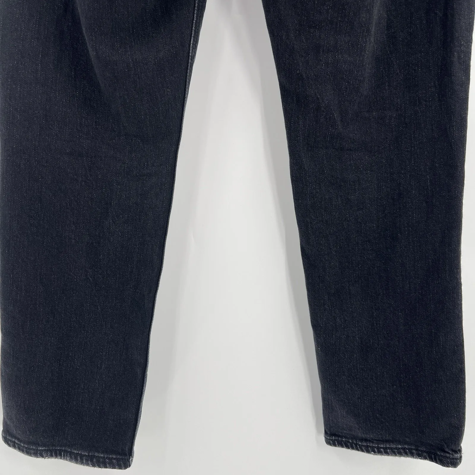 American Eagle Mom Straight Jeans Black Distressed Denim Women's Size‎ 4 Short - Image 7