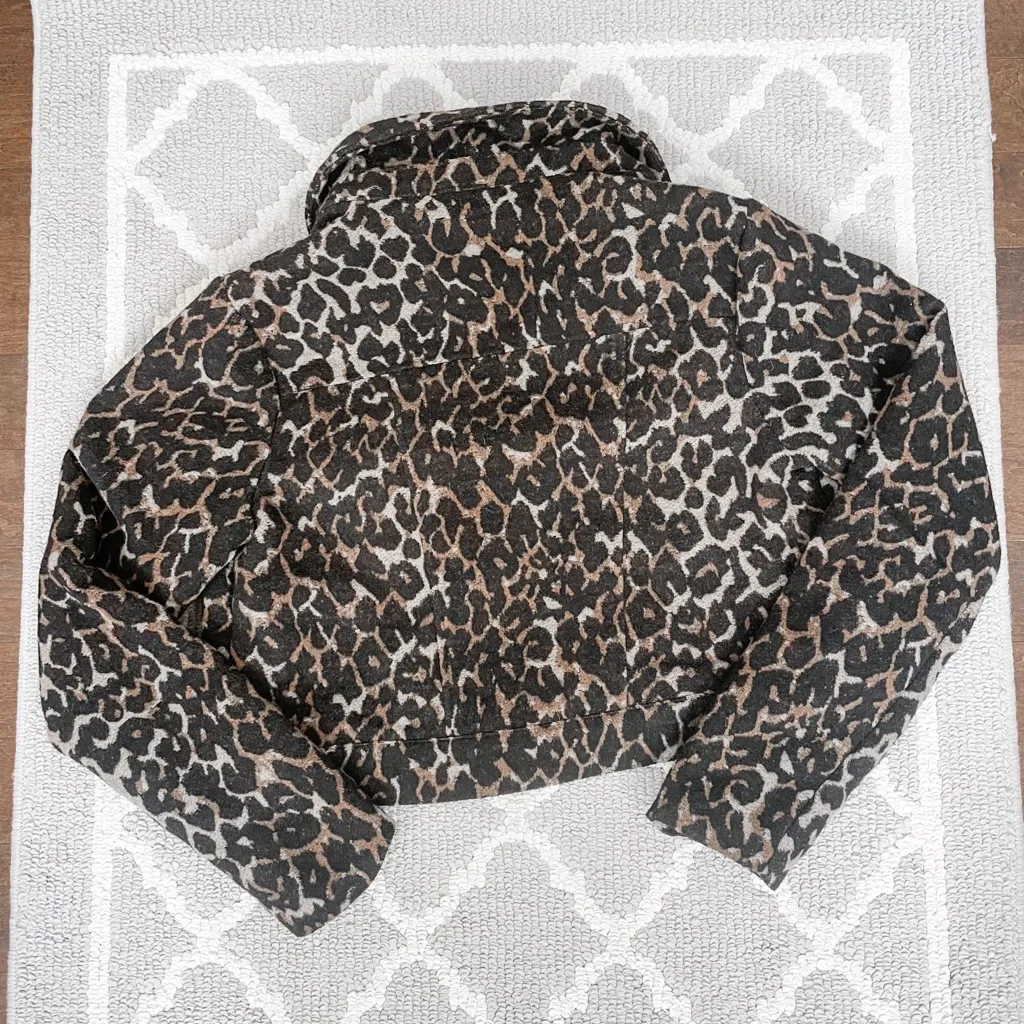 Forever 21 leopard cheetah cropped textured long sleeve jacket - Image 7
