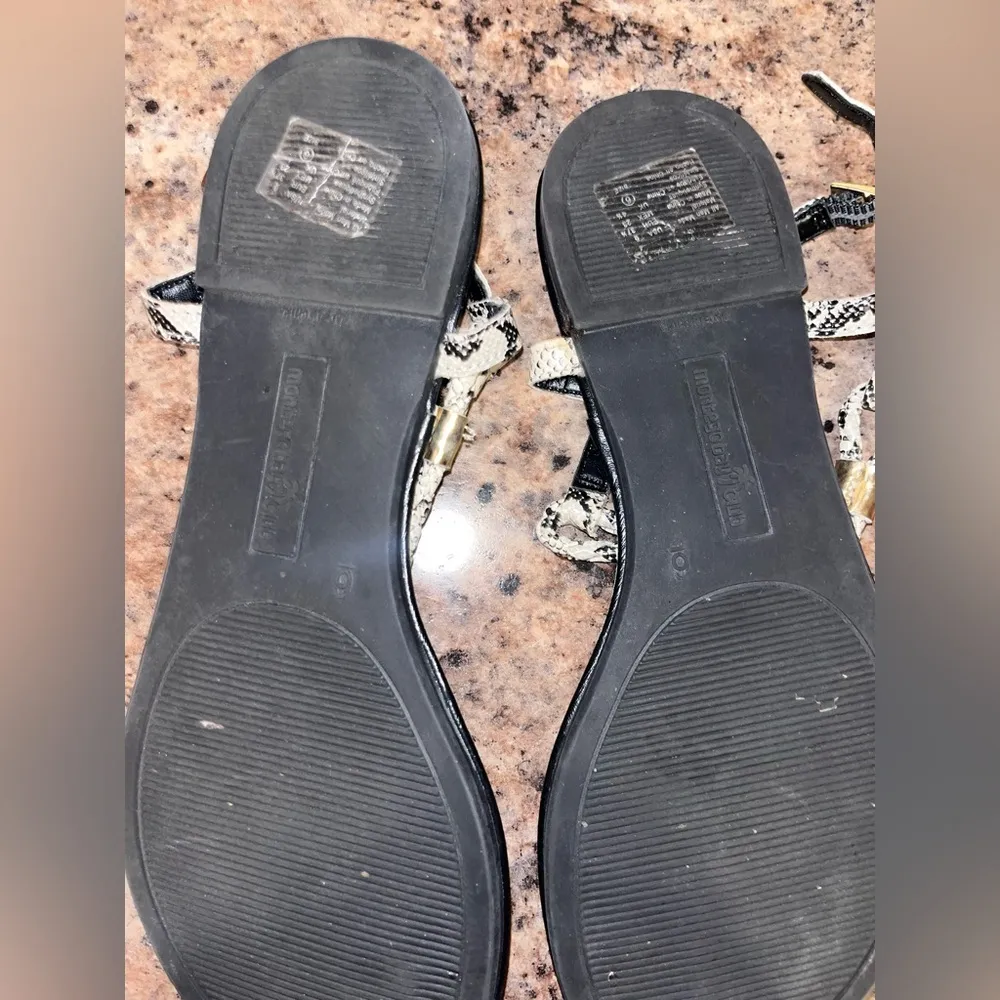 Montego Bay Club Sandals Size 6 - Image 2