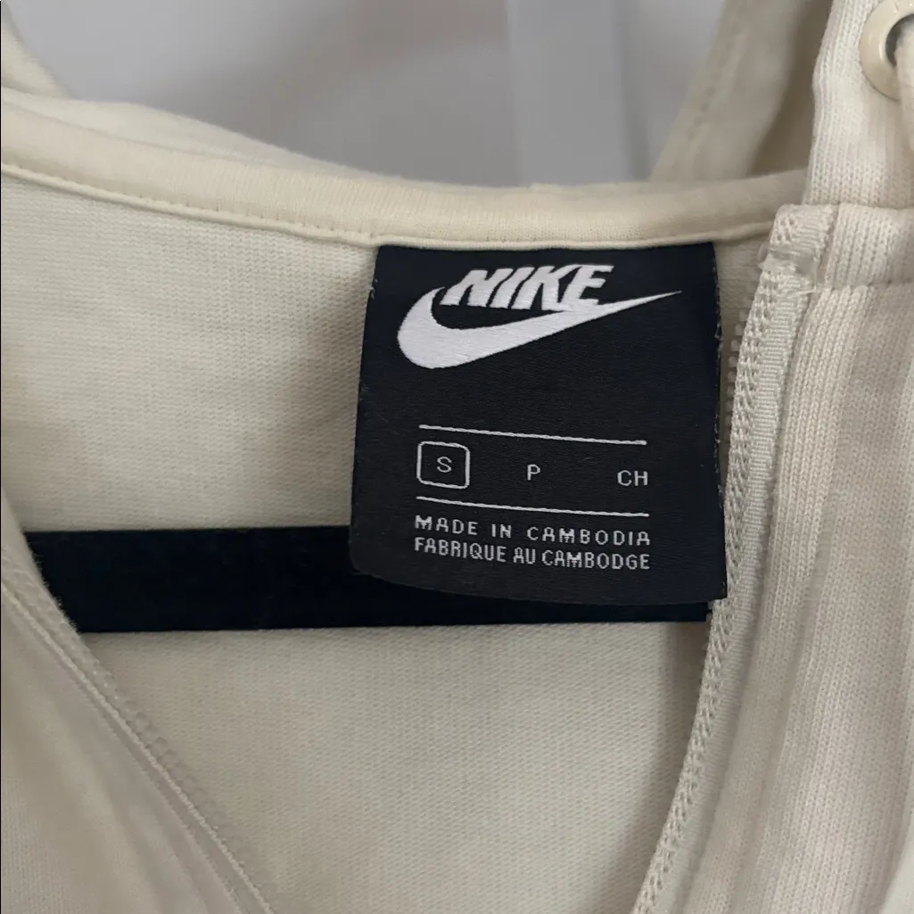 Nike Full Zip Hoodie Cream Loose Fit Waist Length Boxy Full Zip up Jacket Size S - Image 4
