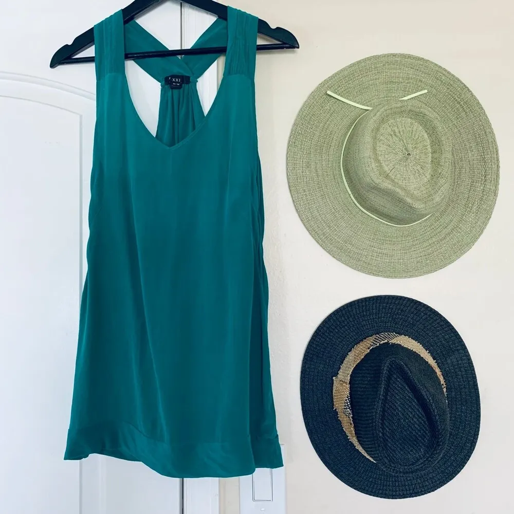 Forever 21 XXI Green Sleeveless Dressy Tank Top Tunic Blouse | Size: M - Image 2