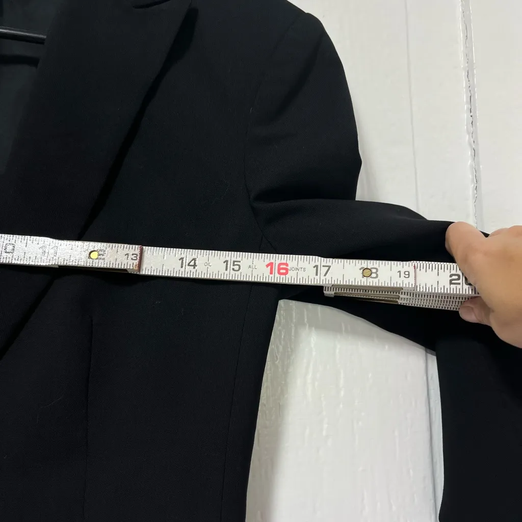 Rag & Bone Black Wool Blend Stretch One Button
blazer with logo buttons size 0 - Image 9